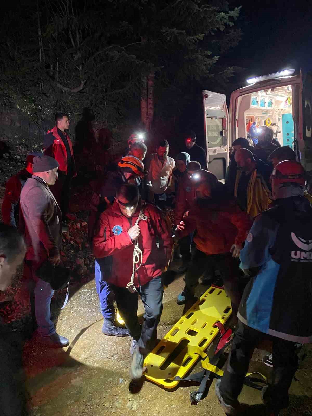 kastamonuda daglik alanda ucurumdan dusen genc icin ekipler seferber oldu X2zJSyiv
