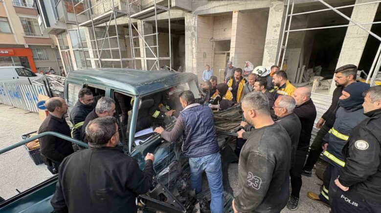 kastamonuda ekmek tasiyan firin araclari carpisti 3 yarali iHtekiwU