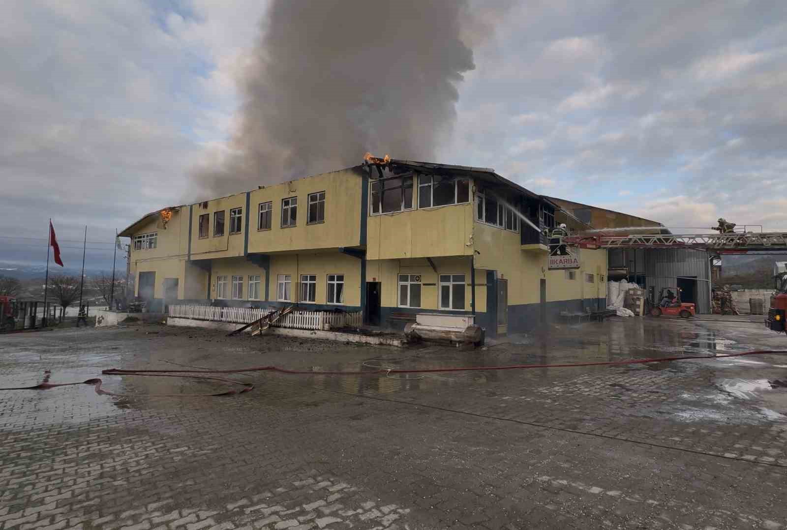 kastamonudaki fabrika yangini kontrol altina alindi 6nwm4CCf