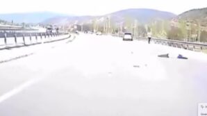 kazada hayatini kaybeden motosiklet surucusunun son goruntuleri ortaya cikti QanCG2hw