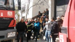 komsusunu kurtarmak isterken yanginin ortasinda kaldi FxxIZpEp