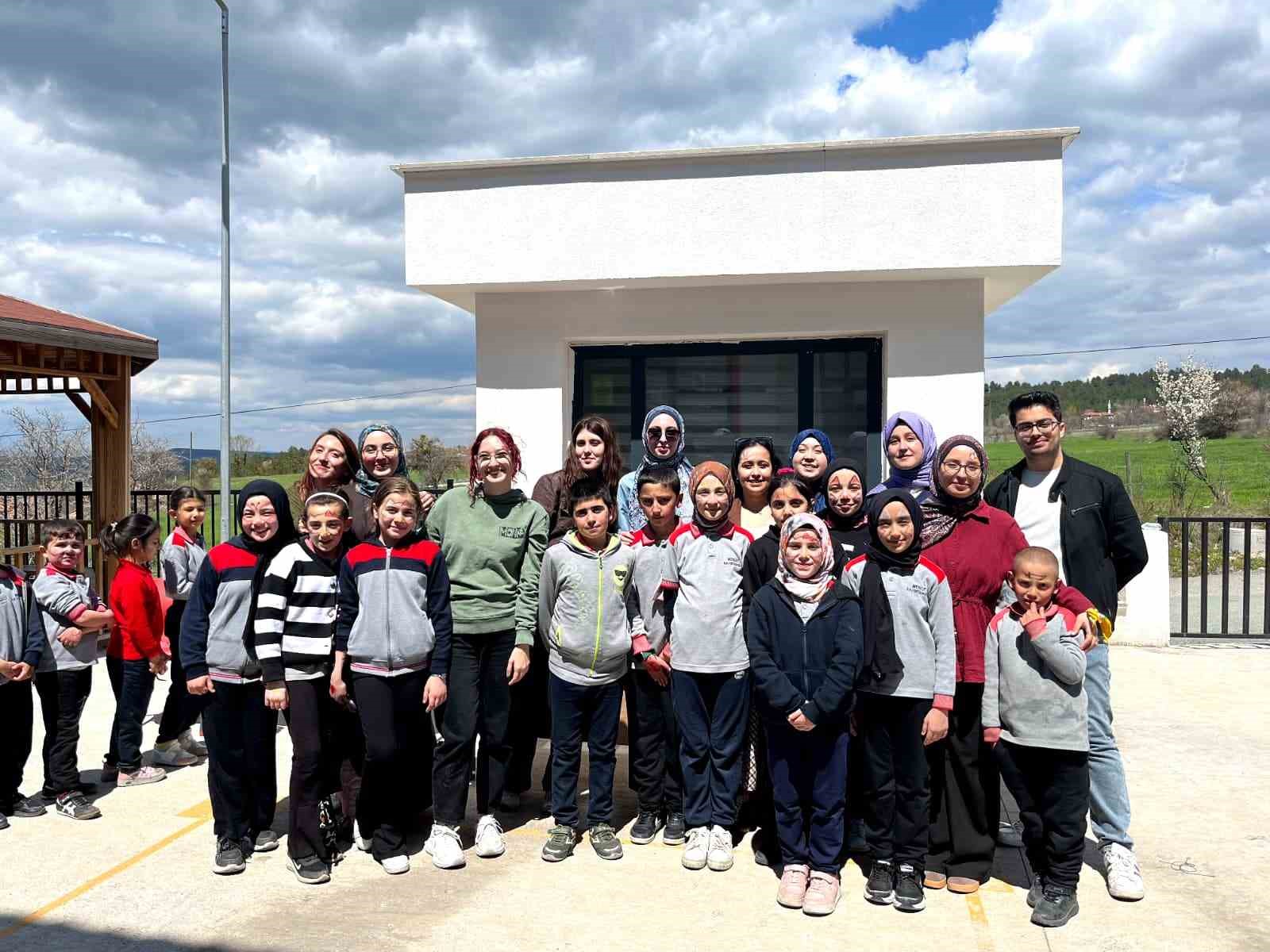 mektuplarla ogrencilerin kariyer hayallerine isik tutuldu fpTc2w2W
