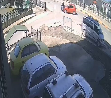 motosiklet surucusu hayatini kaybetmisti kaza ani kameralara yansidi XgecQuQu