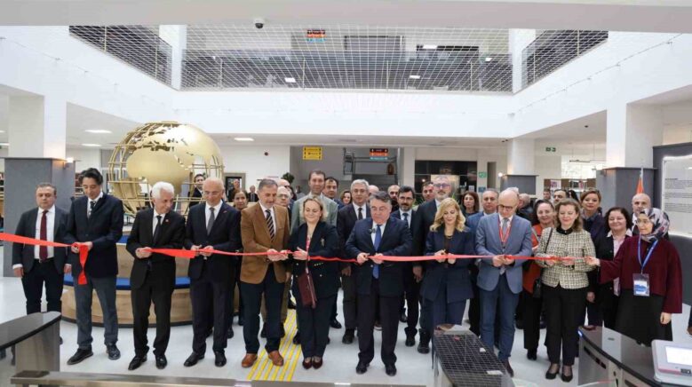 prof dr durmus gunay kutuphanesi ogrenci ve akademisyenlerin hizmetine acildi 167Vjkkv