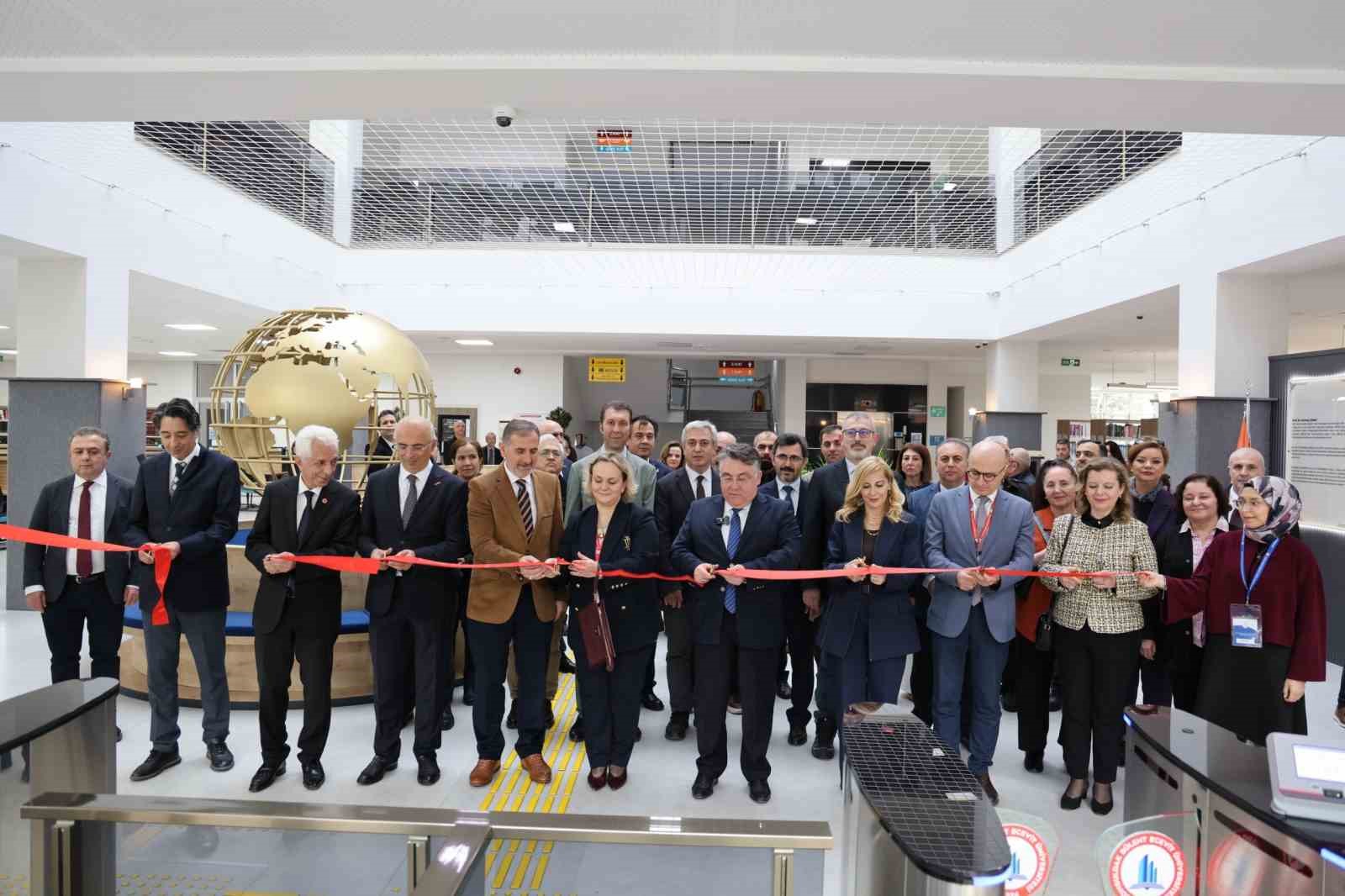 prof dr durmus gunay kutuphanesi ogrenci ve akademisyenlerin hizmetine acildi 167Vjkkv