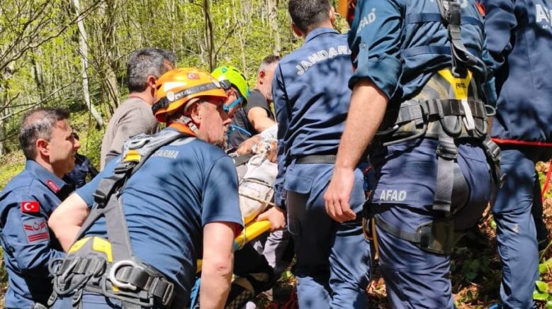 samsunda kayaliklardan dusen sahis yaralandi liD5lS4D