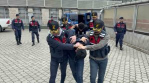 samsunda tik tok canli yayininda teror propagandasi yapan 2 insaat iscisi adliyeye sevk edildi xLANQG5a