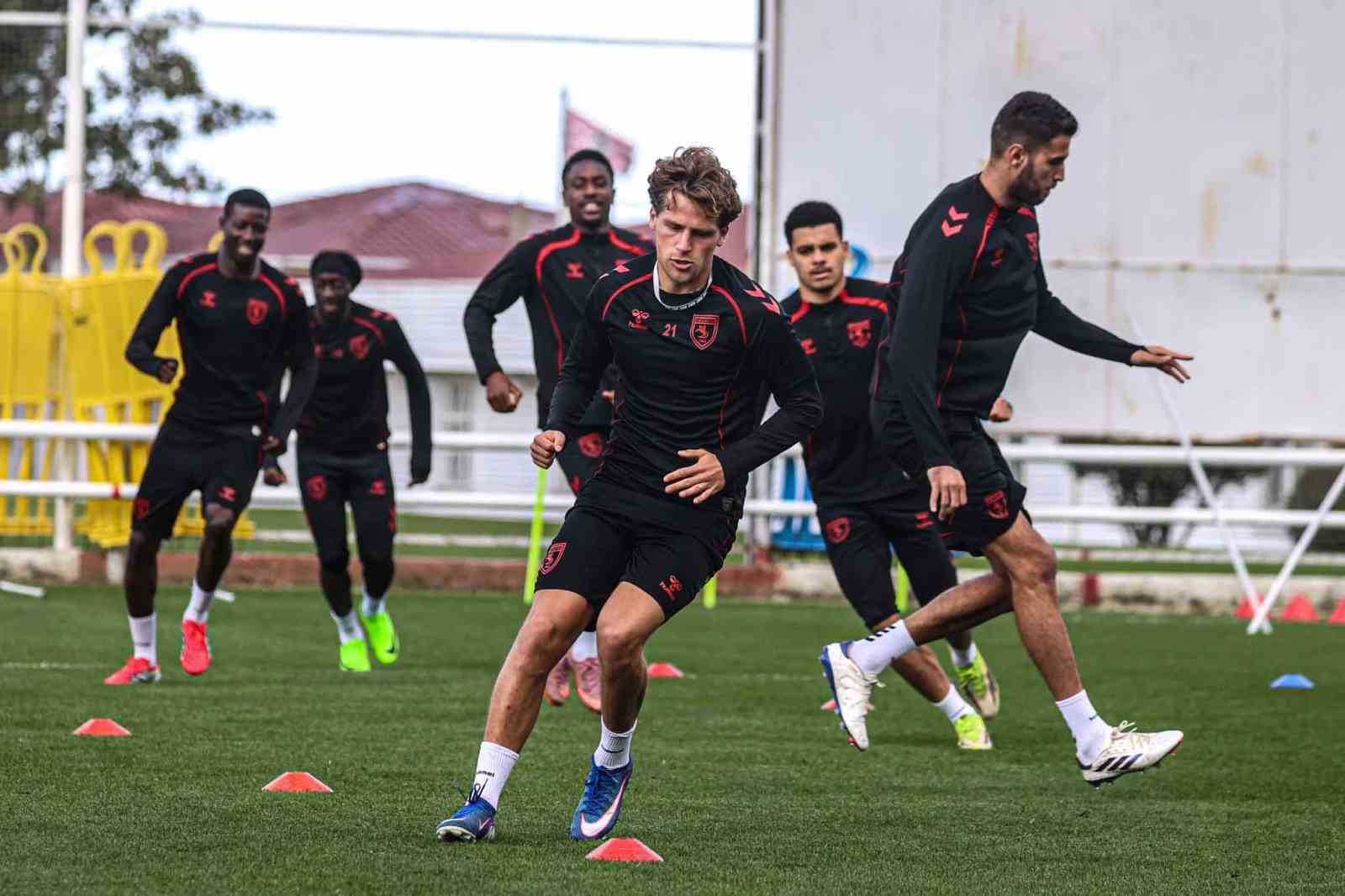 samsunspor konyaspor engelini kayipsiz gecmek istiyor IEqJJakG