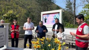 sehit jandarma uzman arif demirel kabri basinda anildi 9XcRX53P