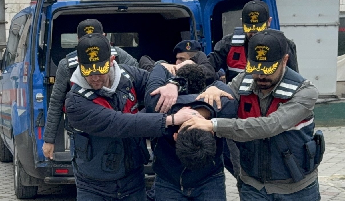 tik tok canli yayininda teror propagandasi yapan insaat iscilerine adli kontrol jRIWFZSl