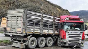 tir makasladi surucu yaralandi B6P6TLnC