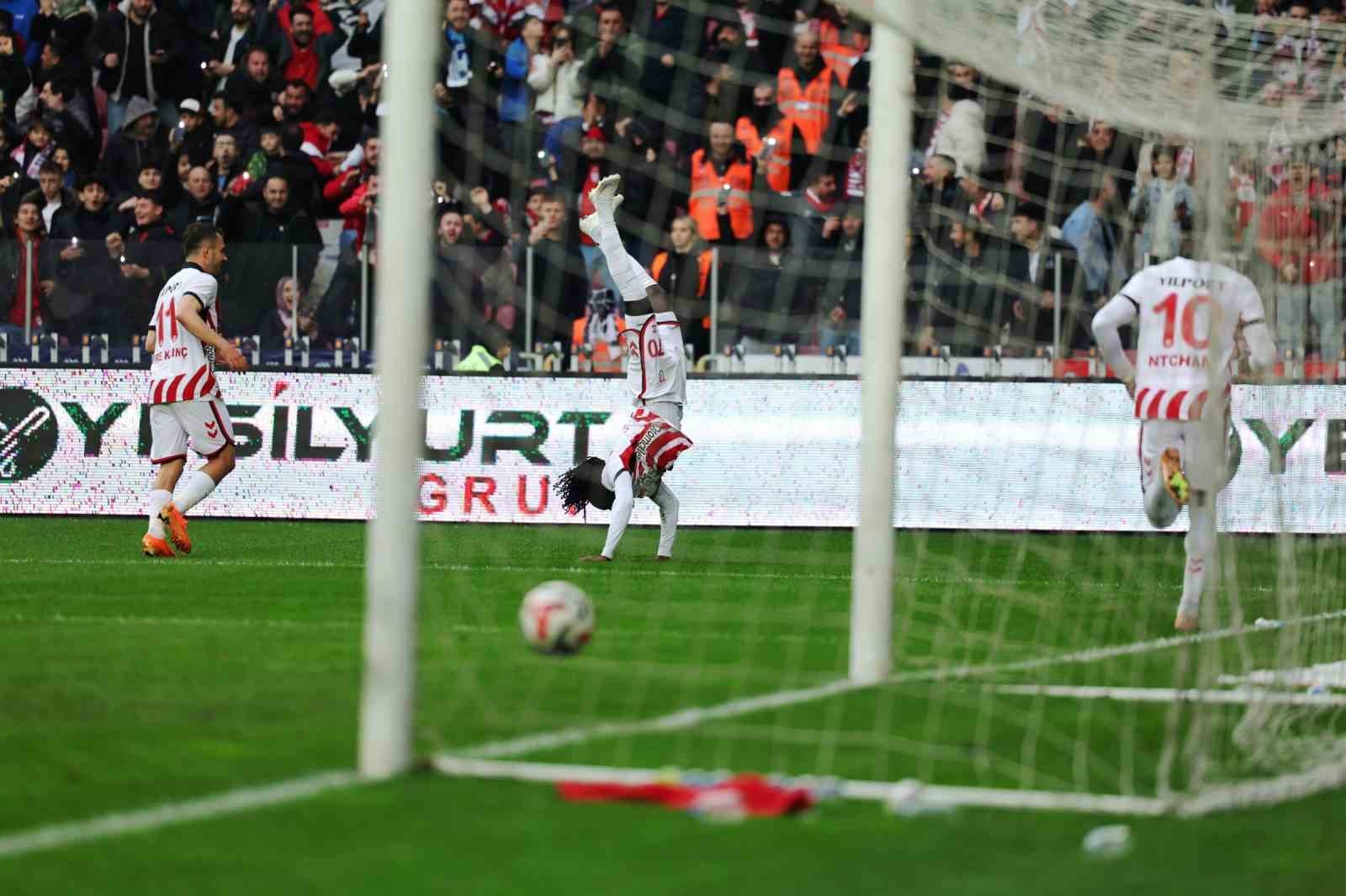 trendyol super lig samsunspor 2 besiktas 1 mac sonucu bU7A7TkA