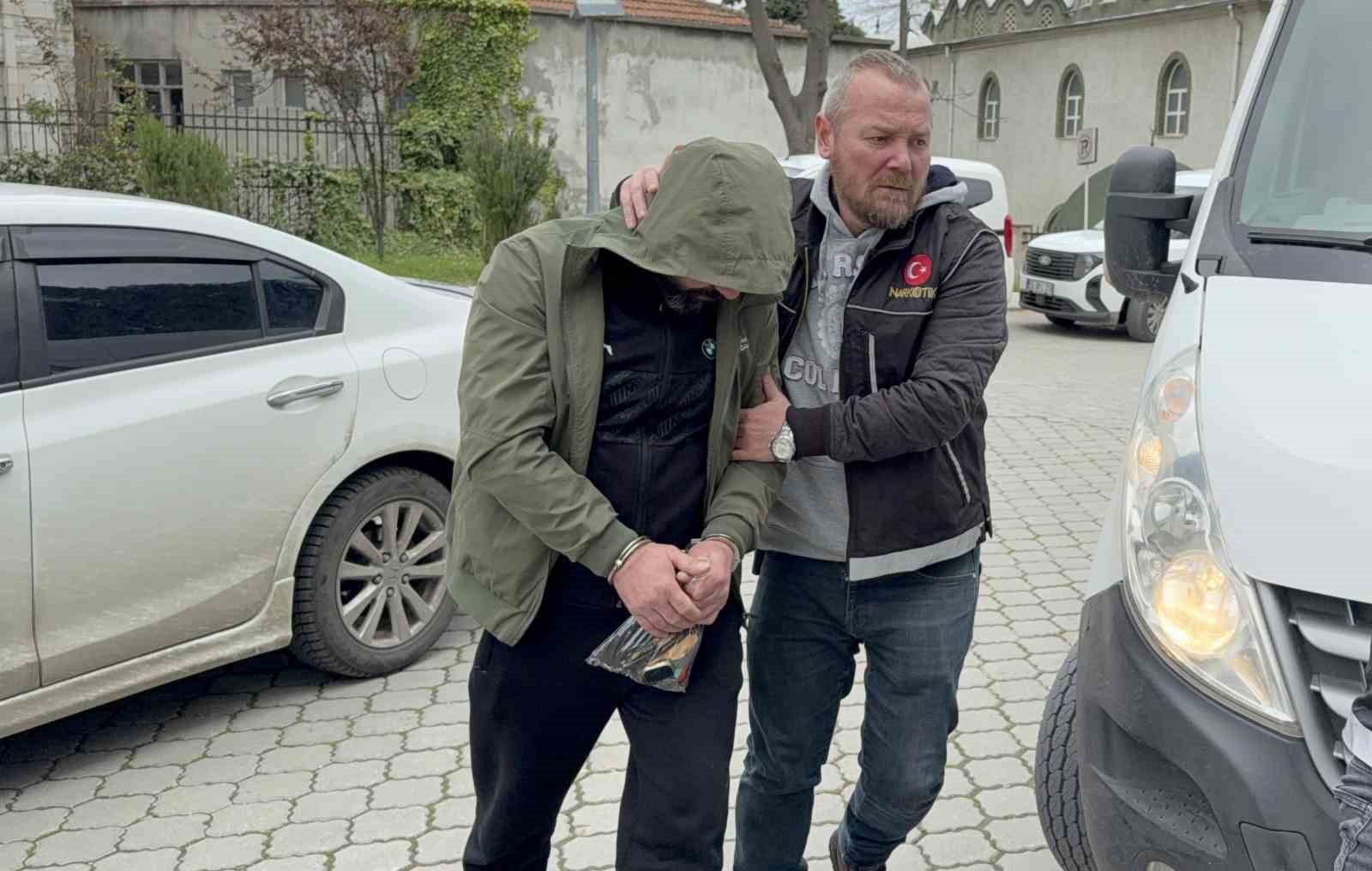 uyusturucu ticaretine 1 tutuklama 3 adli kontrol iBLKs1LL