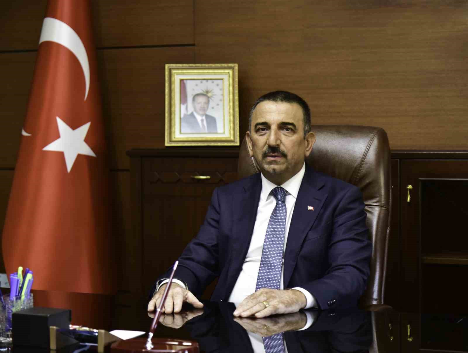 vali hacibektasoglundan 23 nisan mesaji hY6SklSl