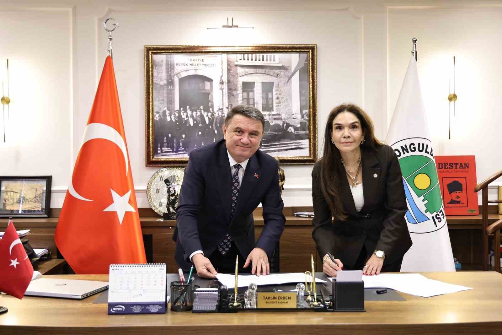 zonguldakta atik ilaclar icin protokol imzalandi crgW3Rnn