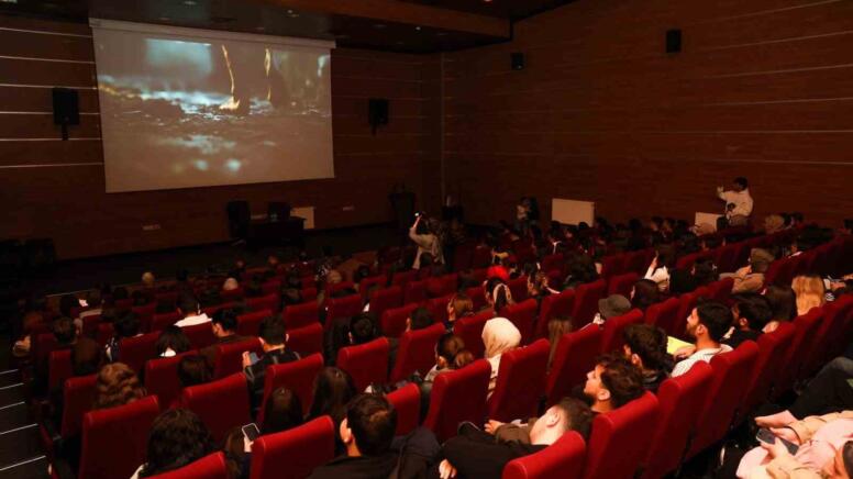 7 kemerli bir zaman gecidi filmi universite ogrencileriyle bulustu tvY5alkD
