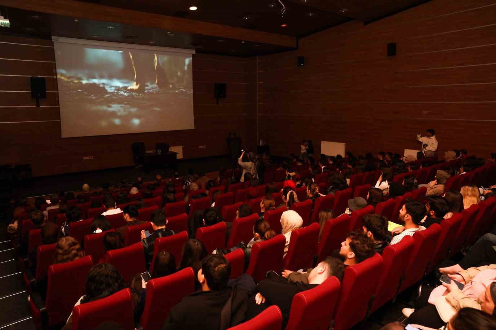 7 kemerli bir zaman gecidi filmi universite ogrencileriyle bulustu tvY5alkD
