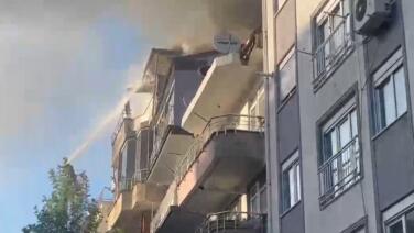 amasrada cati yangini evlerindeki cifti vatandaslar kurtardi CMz5x3Wm