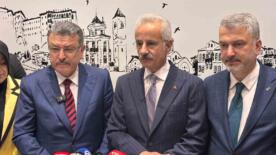 bakan uraloglu memleketi trabzonda hemsehrileri ile bayramlasti 49EvyBDh