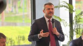 baskan cetinkayadan ucretsiz ulasim ve park vurgusu grOIJfR4
