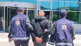 boluda durdurulan kamyondan 10 duzensiz gocmen cikti surucu tutuklandi f2NVJR6h