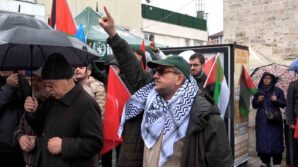boluda israilin kuresel sumud filosuna saldirisi protesto edildi DCfiJIBA