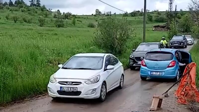boluda tatilciler koy yollarinda yogunluga sebep oldu AusZhUiI