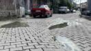 bozuk yolda islanan cocuklar icin tepki gosterdi pK14Lm3L