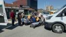 duzcede minibus motosiklete carpti 1 yarali PtWCkZSQ