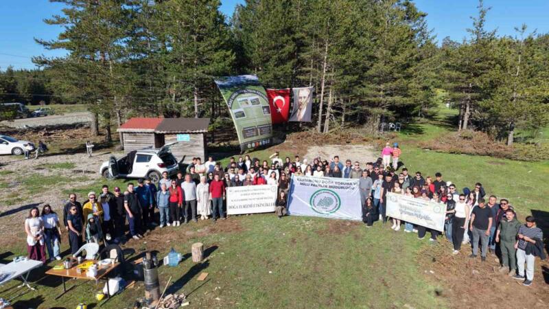 essiz manzaraya sahip yaylada 19 mayis genclik festivali coskusu qHQjacIw