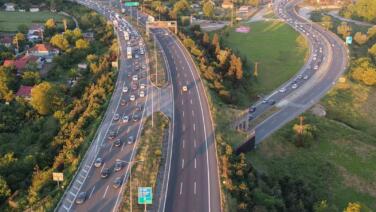 iki ana guzergahta trafik yogunlugu suruyor J14f4lzE