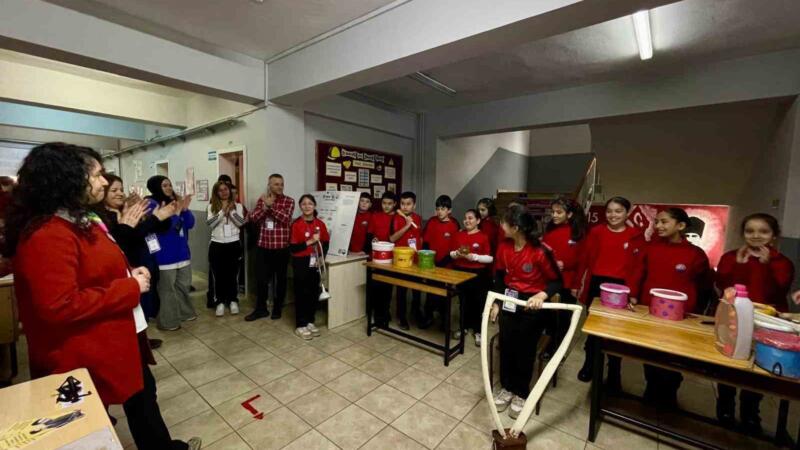koksal toptan ortaokulunda bilim fuari coskusu wRDzWHIT