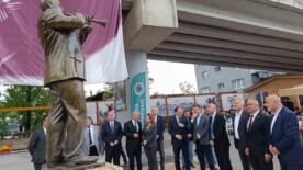 miting ve acilislarin unutulmaz ismi seyfi ustanin heykeli acildi jATlkMQD