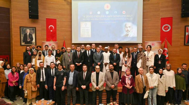 prof dr ahmet hamdi topal akif toplumu etkileyen buyuk krizler karsisinda cesareti one cikarmistir 4sXHvP7b