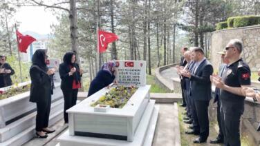 sehit polis memuru ugur yildiz dualarla anildi AhmMRJh2