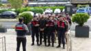 trabzon merkezli 5 ilde dolandiricilik operasyonunda gozaltina alinan 12 kisi adliyeye cikartildi Vyc1Hx6N