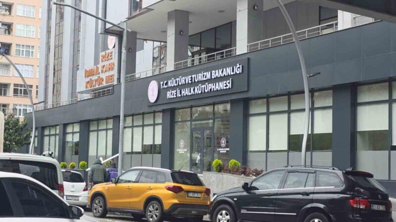 yks adaylari resmi tatilde kutuphane magduriyeti yasadi YkWhSLdB