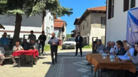 Baskan Sahin vatandaslarin sorularini dinledi1