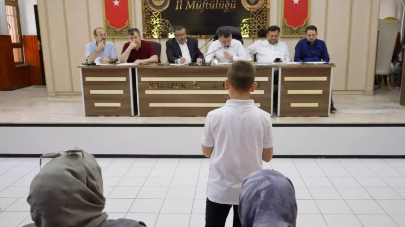 Minik Yureklerden Peygamber Sevgisi