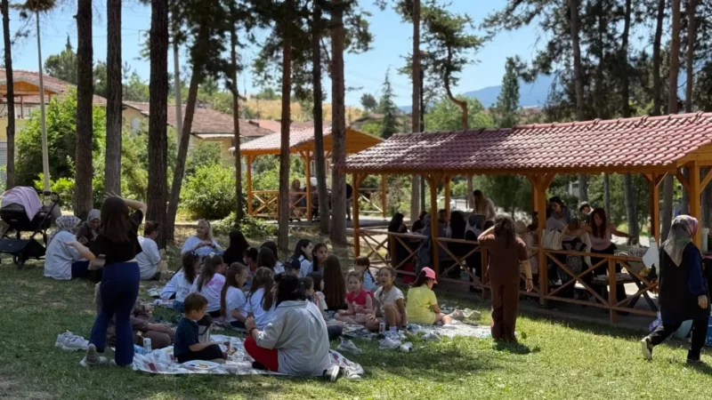 Minik ogrencilerden Baskan Cetinkayaya piknik daveti