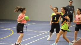 Okul sporlari minik kizlar hentbol il birinciligi sona erdi
