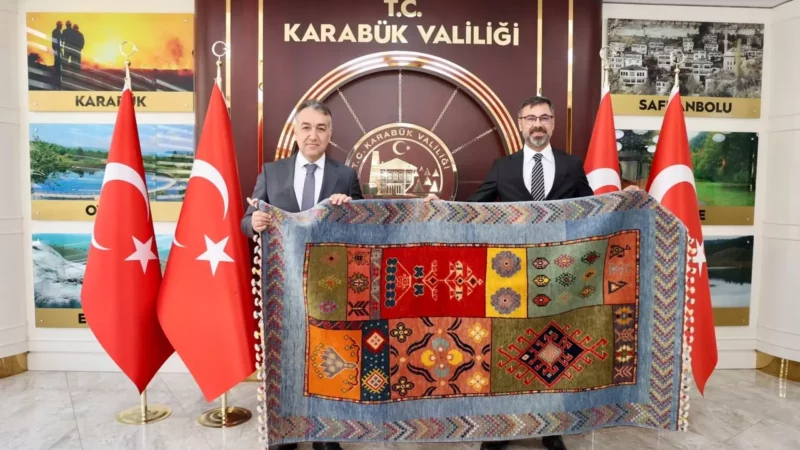 Vali Cagatay Bitlis Belediye Baskanini agirladi