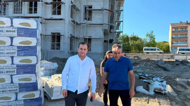 Vali Cagataydan Eflani hukumet konagi insaatinda inceleme2