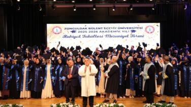 beun ilahiyat fakultesi yeni mezunlarini gelecege ugurladi ysHGNSfd