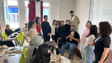 beun saglik bilimleri fakultesinde 96 ogrenciye emzirme danismanligi egitimi 2Y8YyETD
