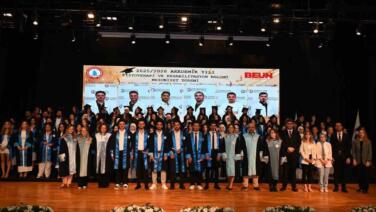 beunda gelecegin hemsireleri fizyoterapistleri ve sosyal hizmet uzmanlari mezun oldu igfAijYh