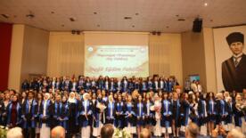 beunda ogrencilikten ogretmenlige uzanan yolculuk mezuniyet toreni ile taclandi Hj8aZjpi
