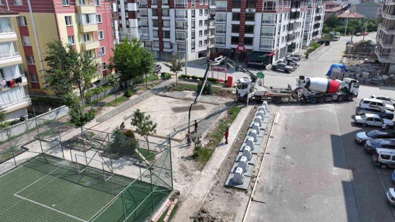 boluda cocuklarin oyun alanlari yenileniyor GjYBQDQG