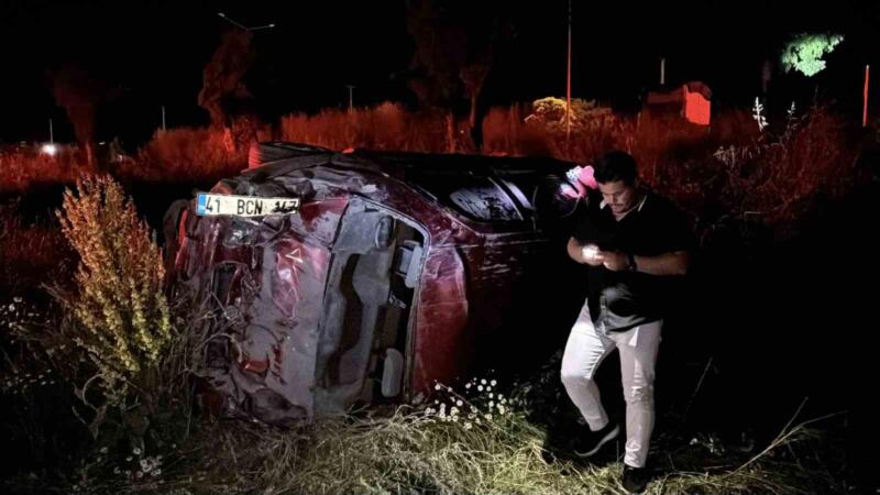 boluda kontrolden cikan otomobil takla atti 2 yarali PXRUi1bA