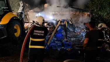 corumda metruk bina alevlere teslim oldu 8mxptBca